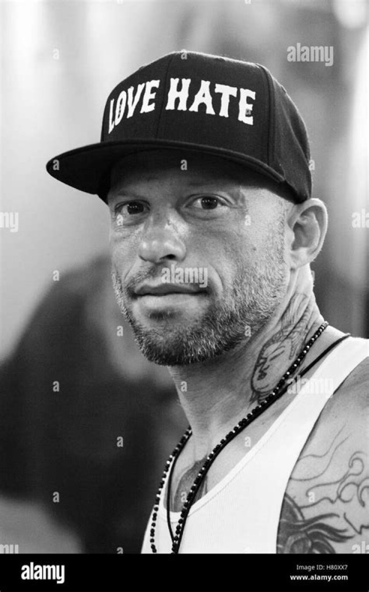 Ami James