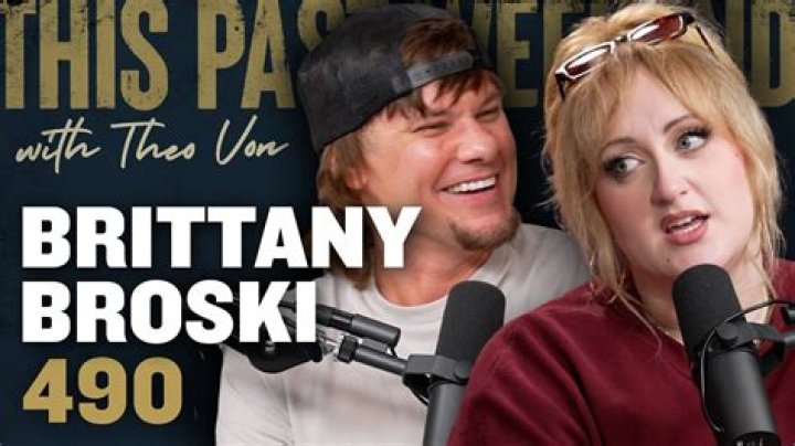 Brittany Broski Age - Bio, Wiki, Height, Net Worth, Relationship (2023)
