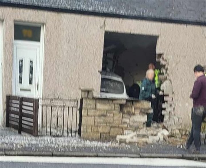 Drunk Teen Crashes Car And Live-streams Dead Sister