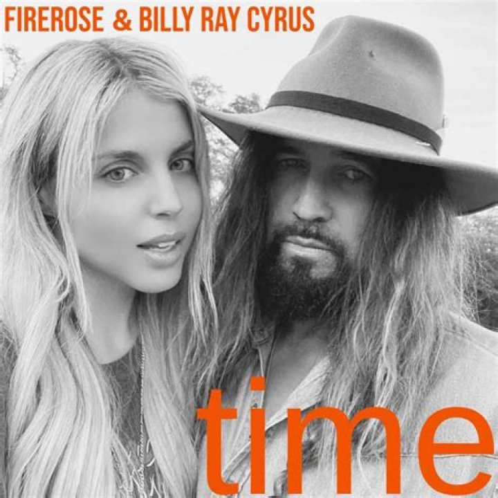 How tall is Billy Ray Cyrus