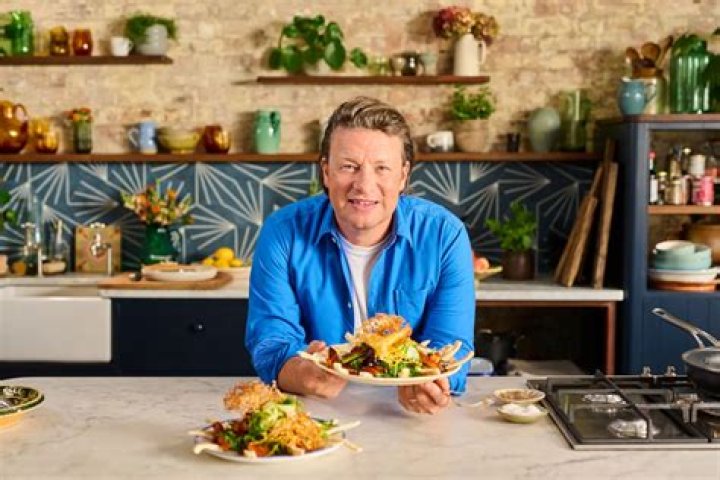 How tall is Jamie Oliver