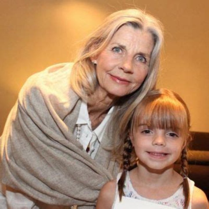 How tall is Jan Smithers
