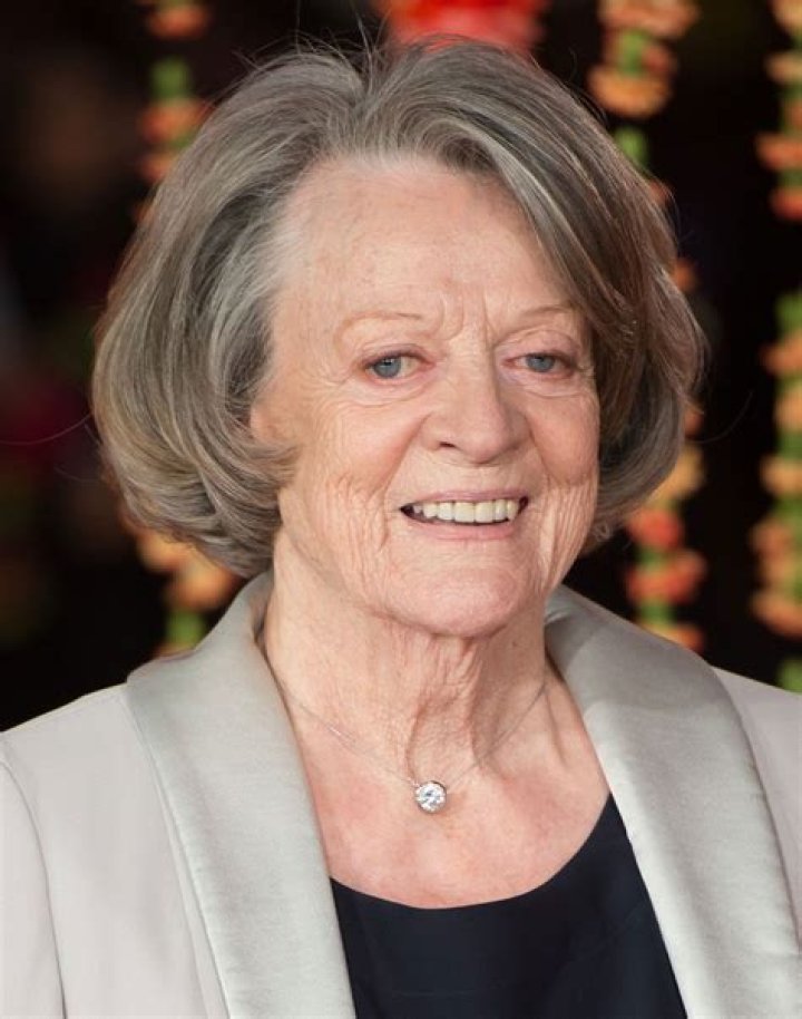 How tall is Maggie Smith