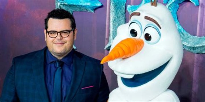 Josh Gad