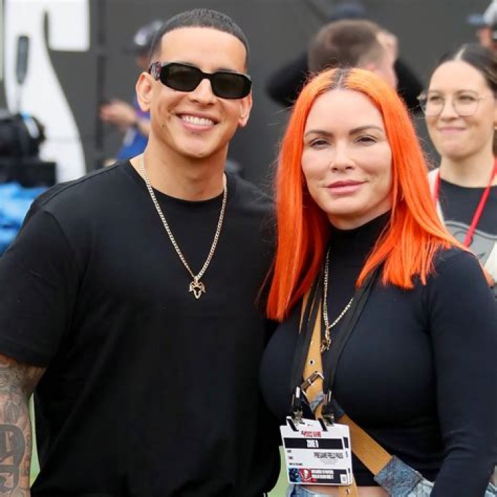 Mireddys Gonzalez Age and Facts about Daddy Yankee Wife 