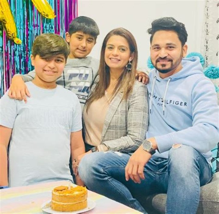 Nirvair Singh (Punjabi Singer) Wiki, Biography, Age, Wife, Parents, Death Cause, Family, Songs & More
