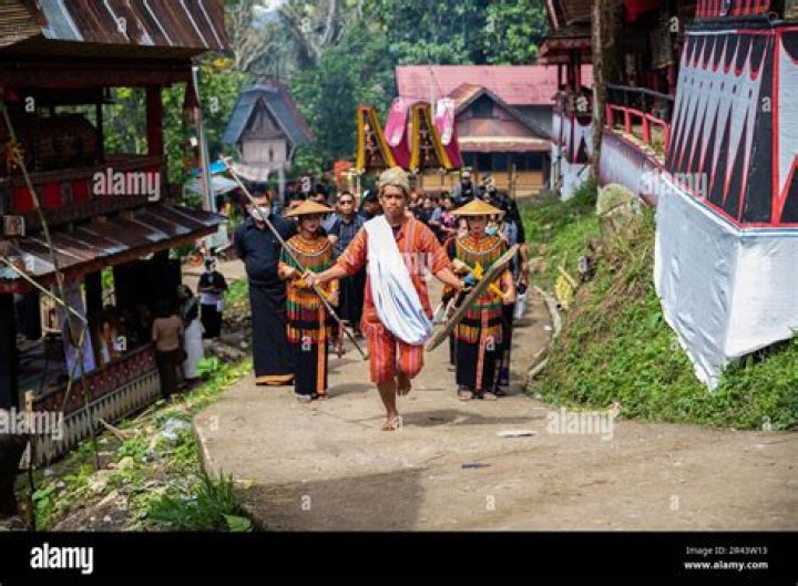 The Fascinating Death Rituals Of Indonesia's Toraja People