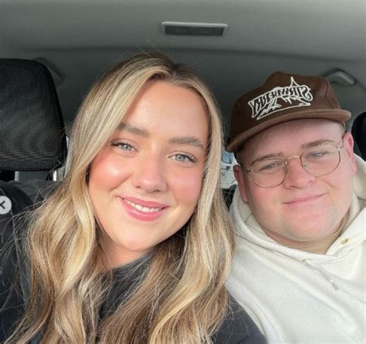 The Influencer and Her Husband Who Killed in a Car Crash Before Christmas