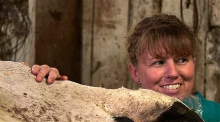What Happened to Dr. Elizabeth Grammer in Dr. Pol? 2022