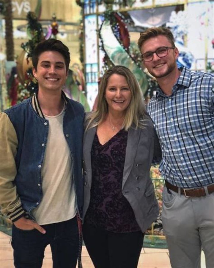 Who is Carson Rowland? Wiki, Biography, Age, Height, Wife, Girlfriend, Parents, Net worth & More