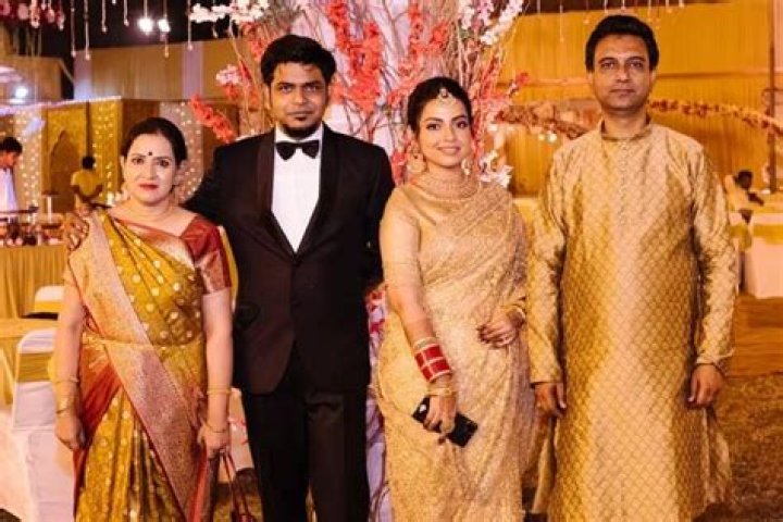 Who is Durnibar Saha? Wiki, Age, Wife, Girlfriend, Parents, Biography & More