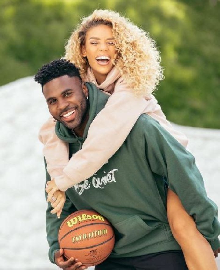 Who is Jena Frumes? Wiki, Biography, Age, Husband, Kids, Family, Boyfriend, Net worth & More