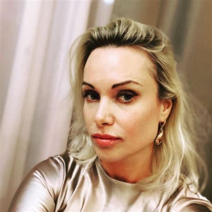 Who is Marina Ovsyannikova? Biography, Wiki, Net Worth, Husband, Parents, Ethnicity, Salary & More