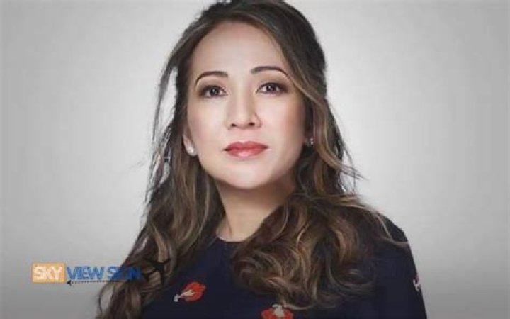 Who is Rohana Rozhan? Wiki, Biography, Husband, Family, Kids, Age, Net worth, Education & More