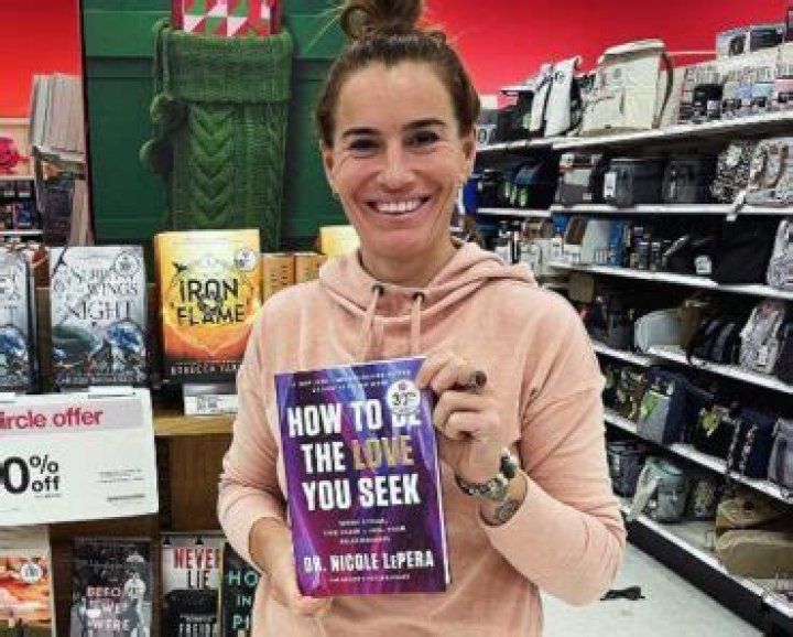 Wiki, Age, Husband, Height, Net Worth, Family & Bio