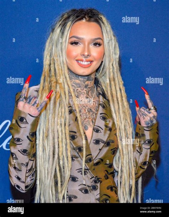 Zhavia Ward